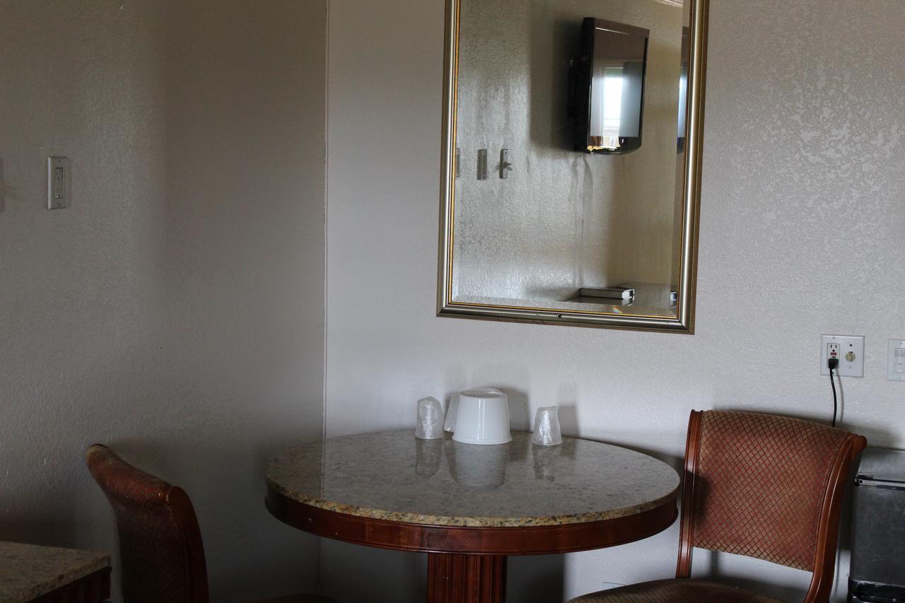 Starlite Motel Bellflower Luaran gambar