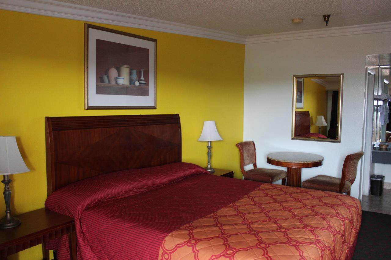Starlite Motel Bellflower Luaran gambar