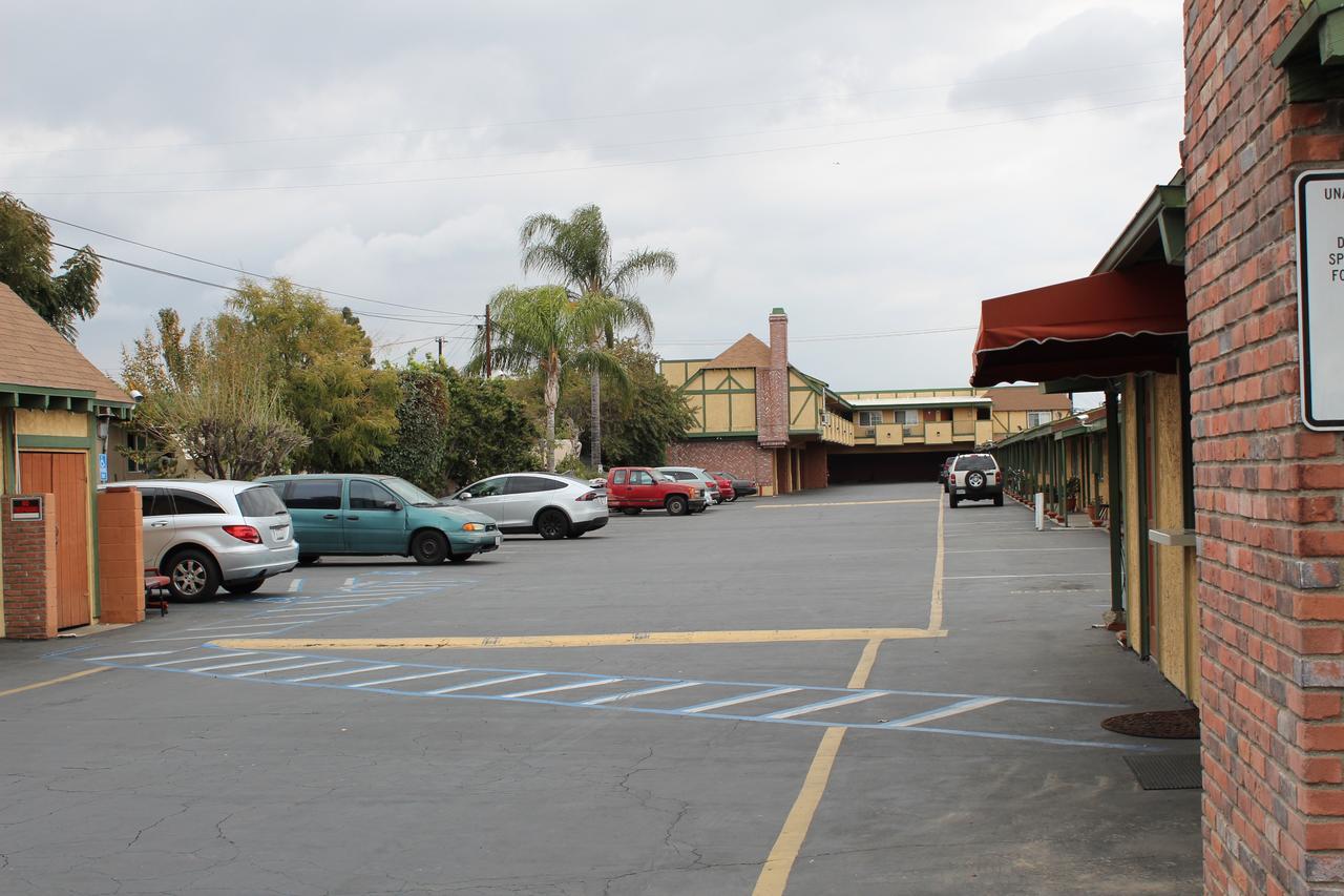 Starlite Motel Bellflower Luaran gambar